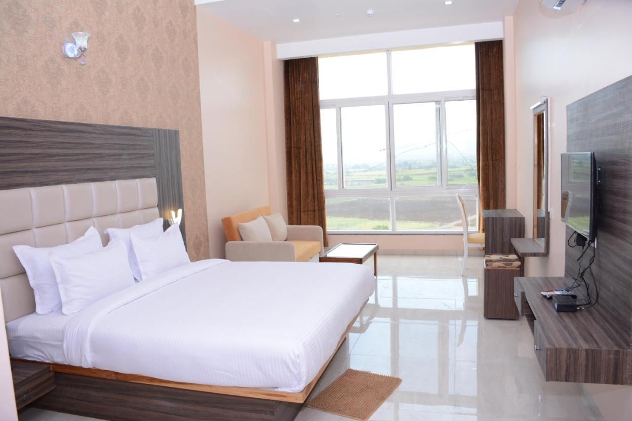 Ratnaa Resort Khamshet Экстерьер фото