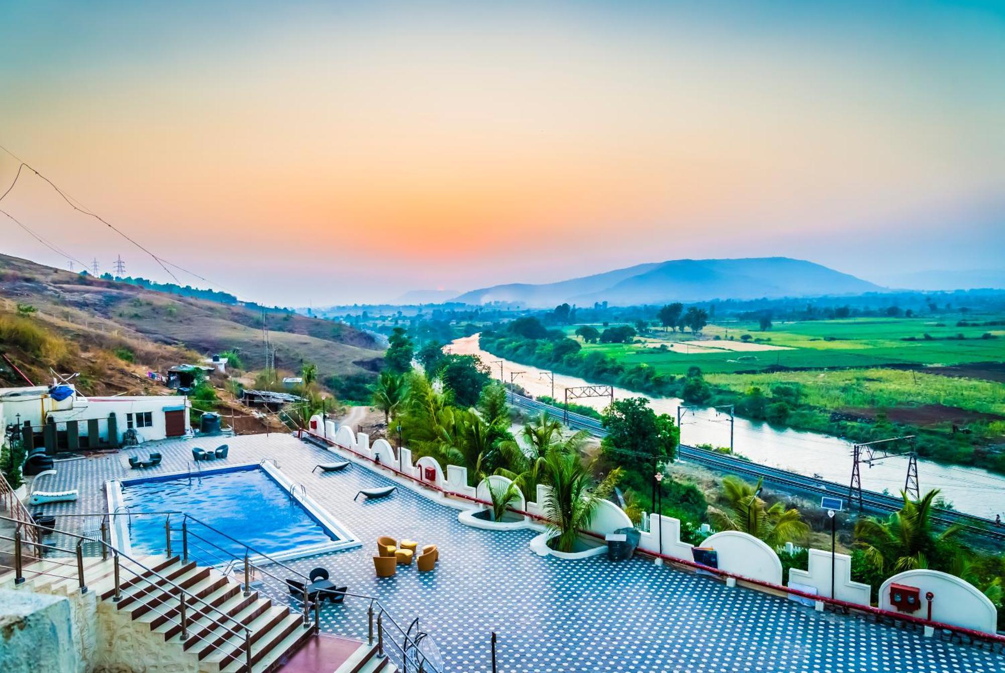 Ratnaa Resort Khamshet Экстерьер фото